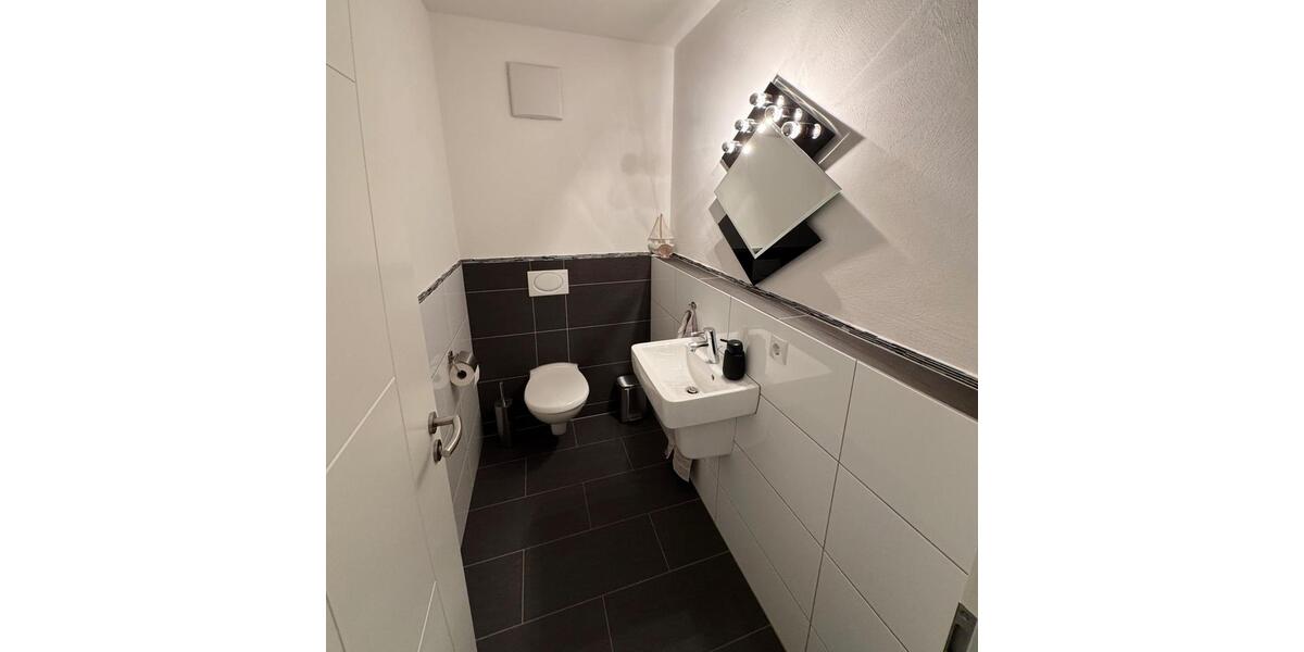 Exklusive Penthousewohnung mit Balkon, Garage & hohen Decken in Edenkoben 3 zimmer