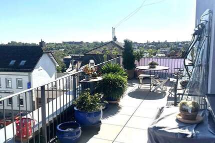 Wohnung Hofheim - 4 Zimmer, 128 m&sup2;, 2.600&euro; | Angebot:25231988