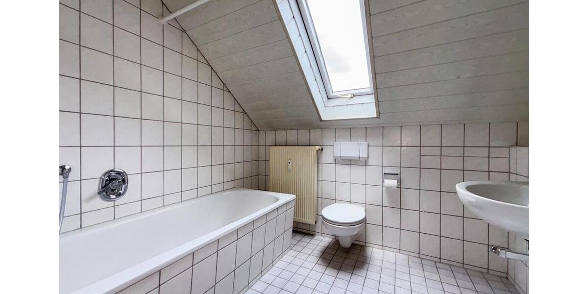 Dachgeschoßwohnung Limburg an der Lahn Linter - 3 Zimmer, 95 m&sup2;, 850&euro; | Angebot:26675526