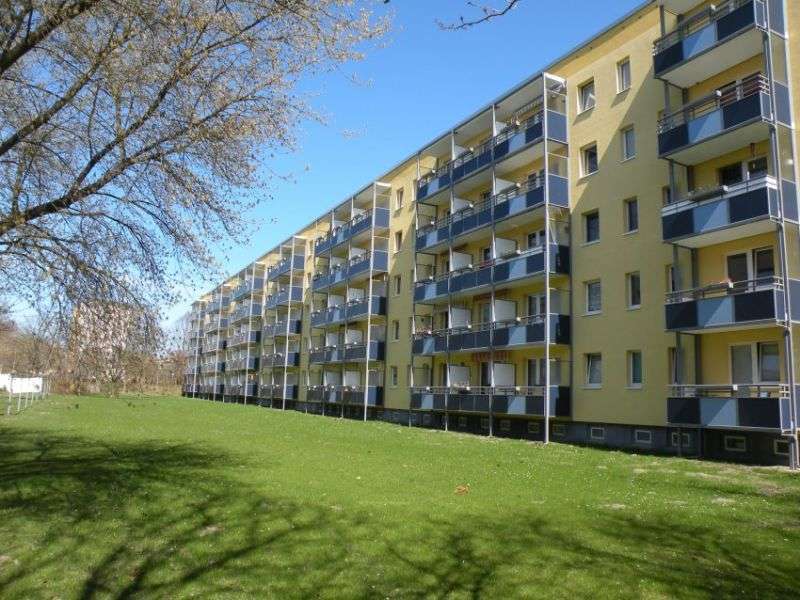 Wohnung zum Mieten in Stralsund 327,99 € 50.46 m² 2 zimmer