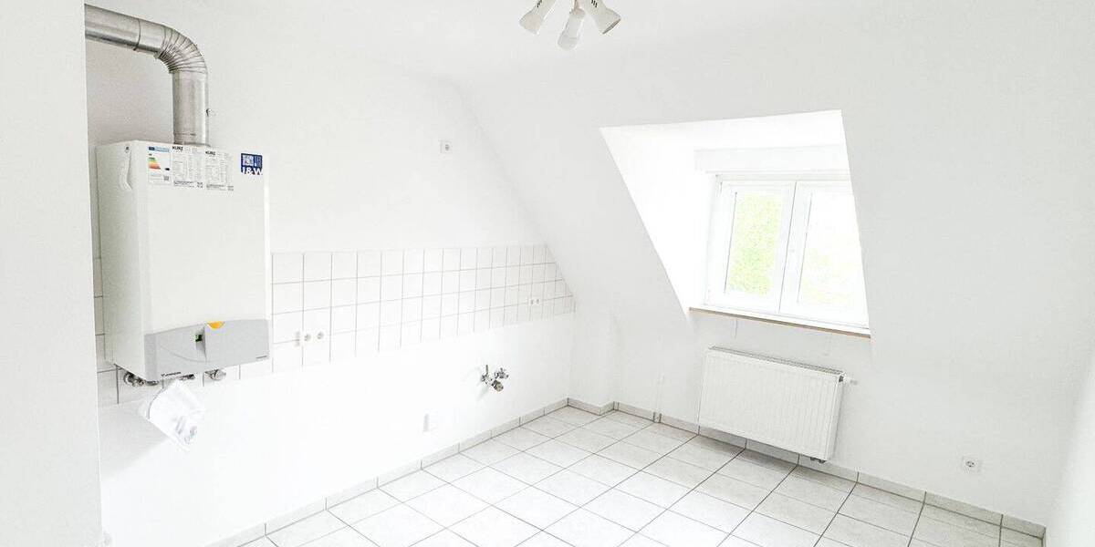 Etagenwohnung Karlsruhe Mühlburg - 3 Zimmer, 92 m&sup2;, 1.200&euro; | Angebot:26305957