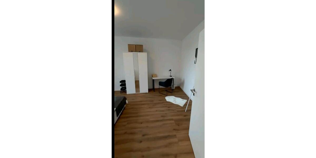 Erdgeschoßwohnung Hof Altstadt - 4 Zimmer, 114 m&sup2;, 1.300&euro; | Angebot:26579452