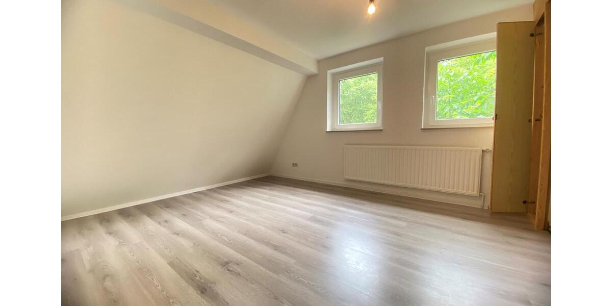 Etagenwohnung Bremen Huchting - 3 Zimmer, 114 m&sup2;, 1.250&euro; | Angebot:26676600
