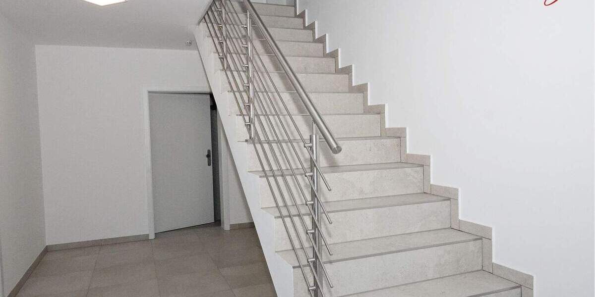 Etagenwohnung Esens - 3 Zimmer, 92 m&sup2;, 990&euro; | Angebot:25670229