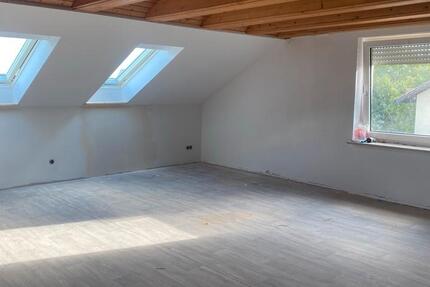 Helle Wohnung sofort zu vermieten – Erstbezug nach Renovierung