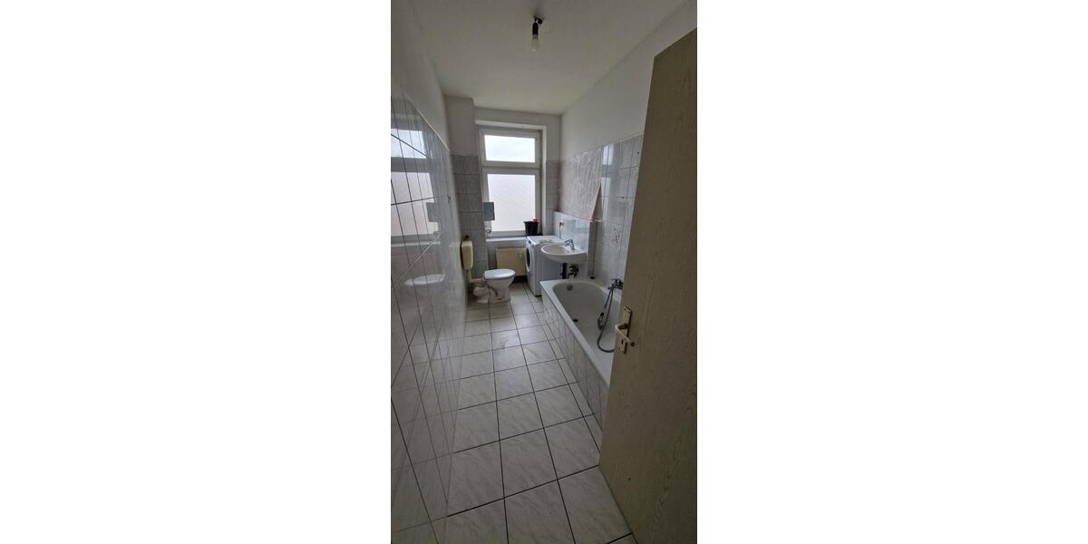 Etagenwohnung Weißenfels - 4 Zimmer, 67 m&sup2;, 420&euro; | Angebot:26619968