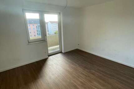 Wohnung zum Mieten in Neutraubling 565,20 € 57.91 m² 3 zimmer
