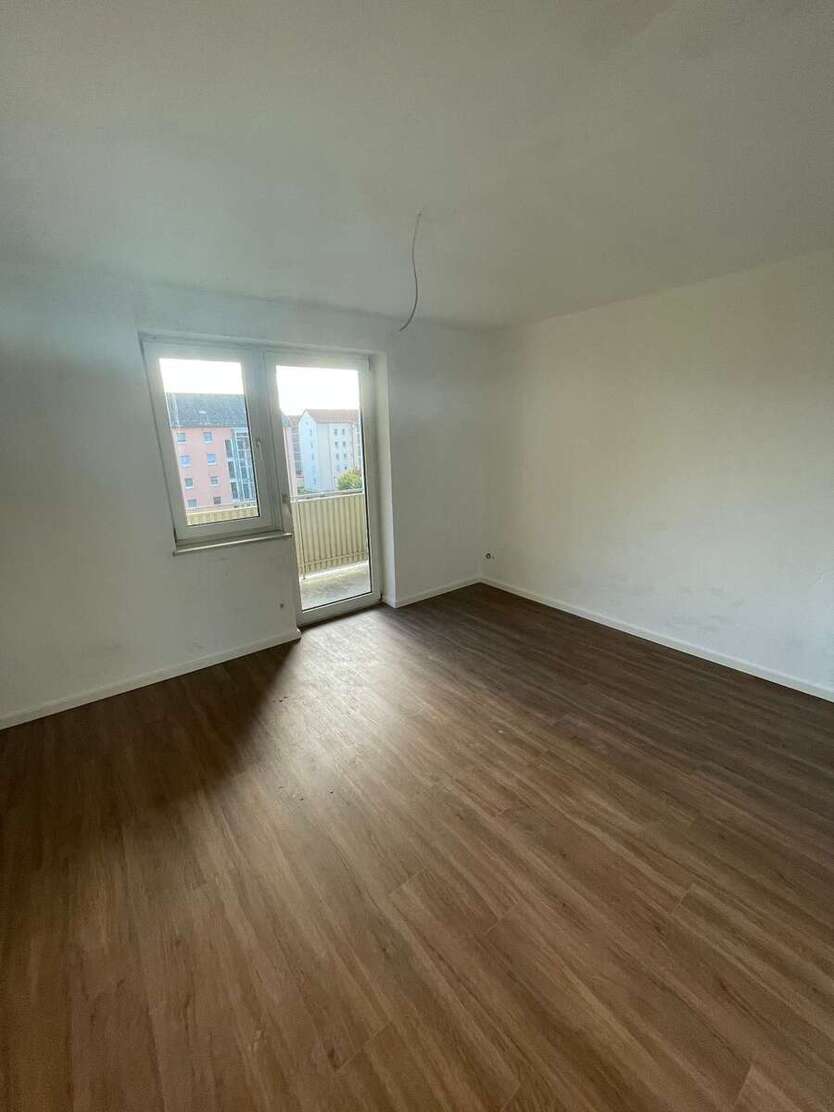 Wohnung zum Mieten in Neutraubling 565,20 € 57.91 m² 3 zimmer