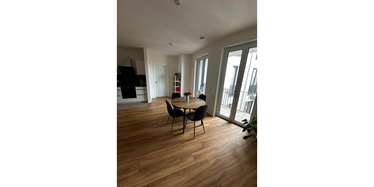Wohnen auf Zeit Halle (Saale) - 3 Zimmer, 75 m&sup2;, 999&euro; | Angebot:25314122