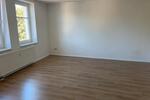 Etagenwohnung Crimmitschau - 4 Zimmer, 100 m&sup2;, 500&euro; | Angebot:26648970