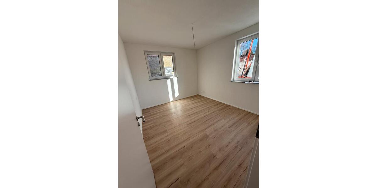 Erdgeschoßwohnung Calw - 3.5 Zimmer, 90 m&sup2;, 1.350&euro; | Angebot:25407156