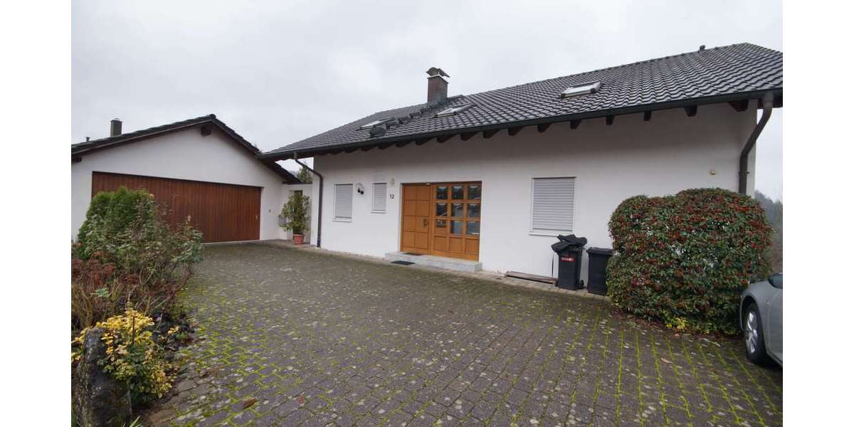 Etagenwohnung Weißbach - 3 Zimmer, 108 m&sup2;, 1.300&euro; | Angebot:23781063