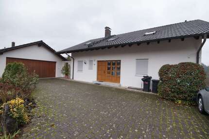 Wohnung Weißbach - 3 Zimmer, 108 m&sup2;, 1.300&euro; | Angebot:23781063