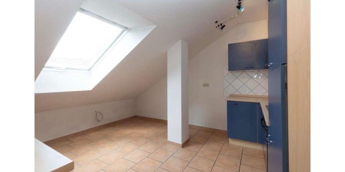 Dachgeschoßwohnung Buseck - 3 Zimmer, 100 m&sup2;, 1.200&euro; | Angebot:24995834