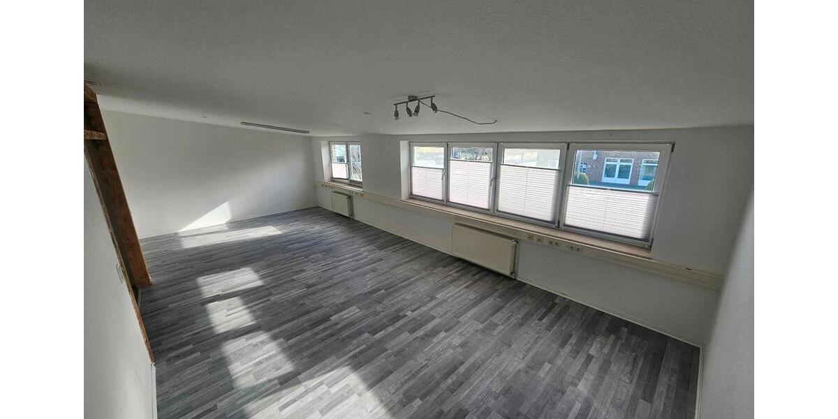 Gewerbeobjekt Emden Rysumer Landstraße - 1.200&euro; | Angebot:25659607