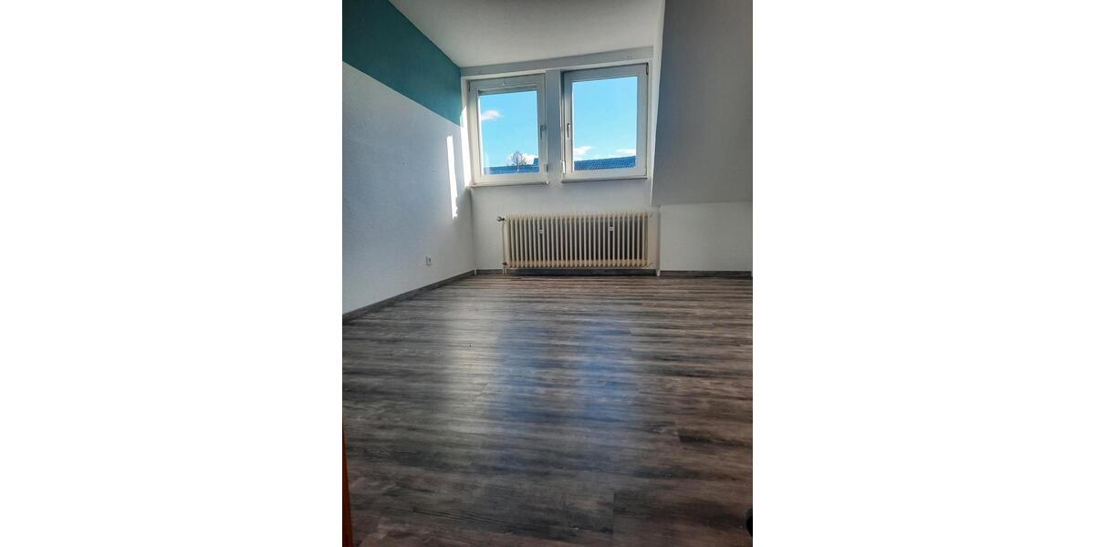 Dachgeschoßwohnung Neustadt (Hessen) - 3.5 Zimmer, 80 m&sup2;, 850&euro; | Angebot:25945234
