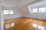 Dachgeschoßwohnung Schnaittach - 3 Zimmer, 102 m&sup2;, 1.200&euro; | Angebot:26290194