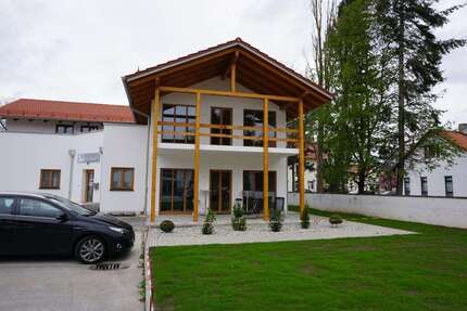 Gewerbeobjekt Kirchheim - 2.500&euro; | Angebot:23032353