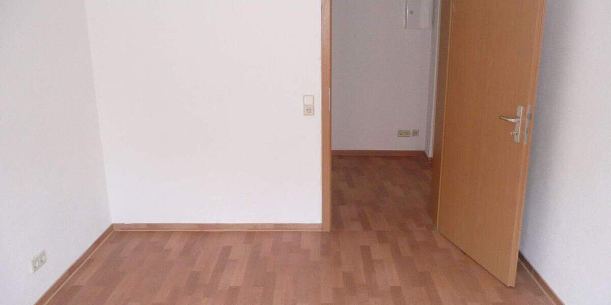 Etagenwohnung Pirna Sonnenstein - 2 Zimmer, 47 m&sup2;, 330&euro; | Angebot:25909295
