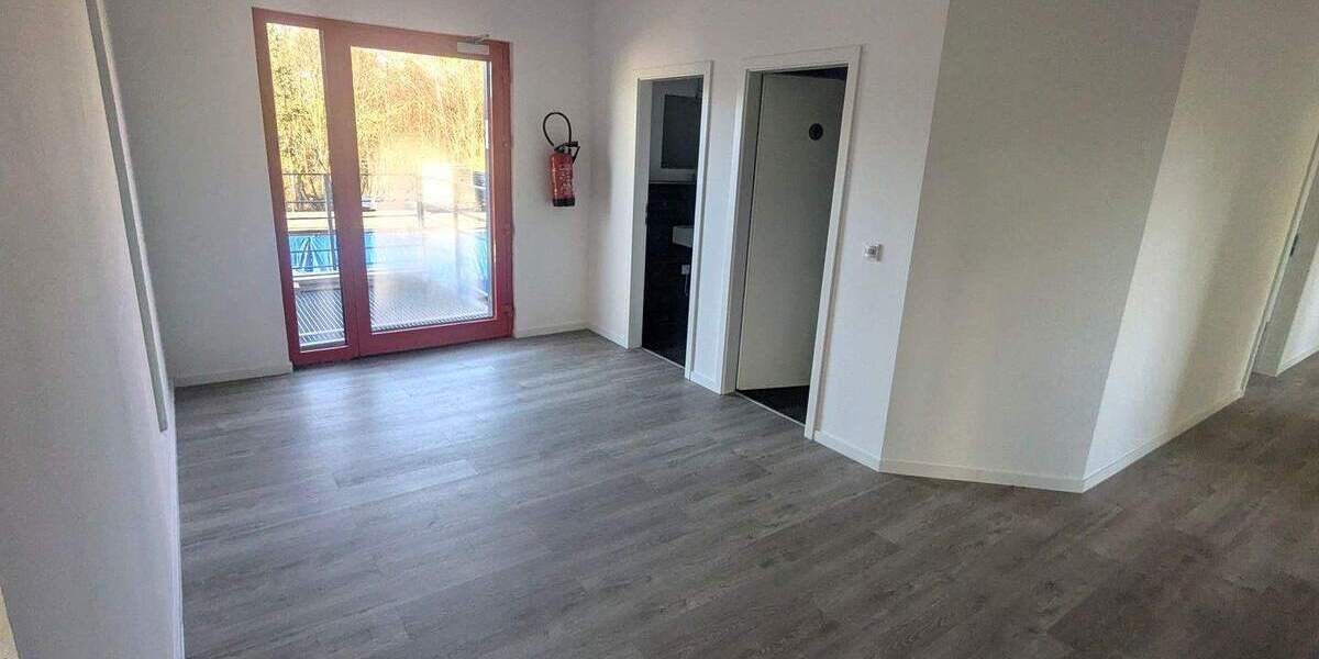 Gewerbeobjekt Eisenberg - 9 Zimmer, 440 m&sup2;, 2.420&euro; | Angebot:25695950