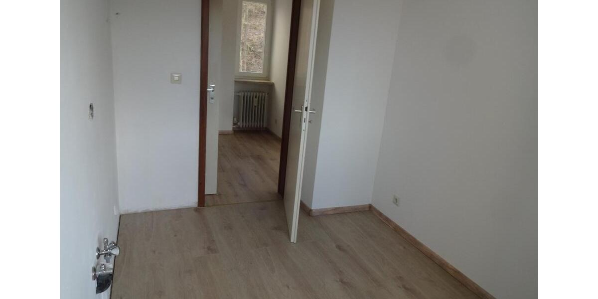 Etagenwohnung Mettlach - 3 Zimmer, 72 m&sup2;, 740&euro; | Angebot:26021093