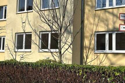 Wohnung Düsseldorf Stadtbezirk 2 - 4 Zimmer, 165 m&sup2;, 2.650&euro; | Angebot:24790468