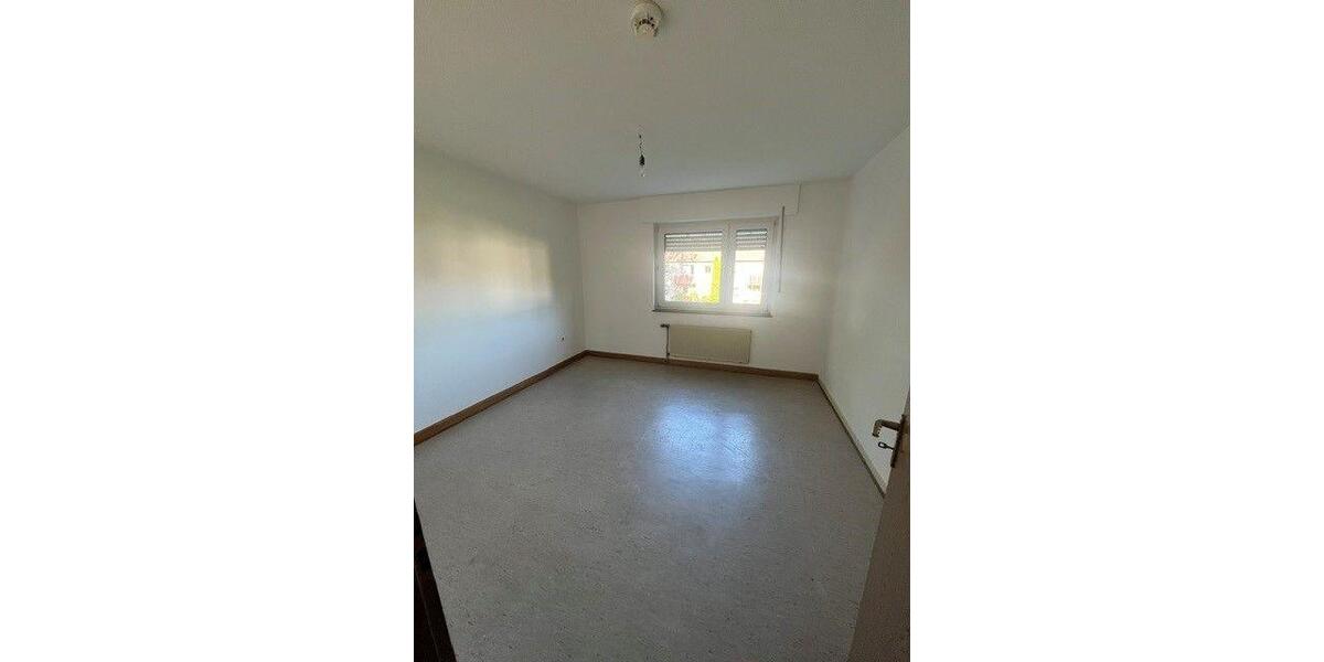 Etagenwohnung Elsdorf - 4 Zimmer, 68 m&sup2;, 547&euro; | Angebot:23037823