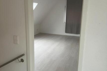 Moderne 2-Zimmer-Wohnung im Zentrum von Plieningen zimmer