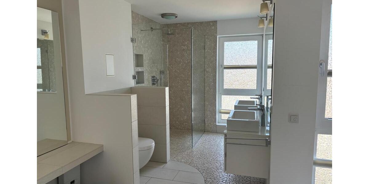 Einfamilienhaus Dortmund Hombruch - 2 Zimmer, 150 m&sup2;, 1.200&euro; | Angebot:24663604