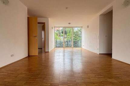 Wohnung Kaiserslautern - 4 Zimmer, 135 m&sup2;, 1.570&euro; | Angebot:27029250