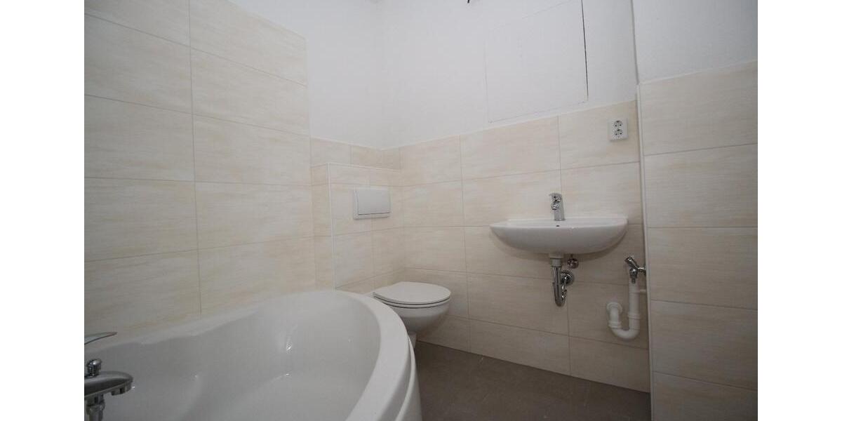 **Renovierte 3-Zimmer-Wohnung mit Balkonverglasung in ruhiger Wohnlage zu vermieten** 3 zimmer