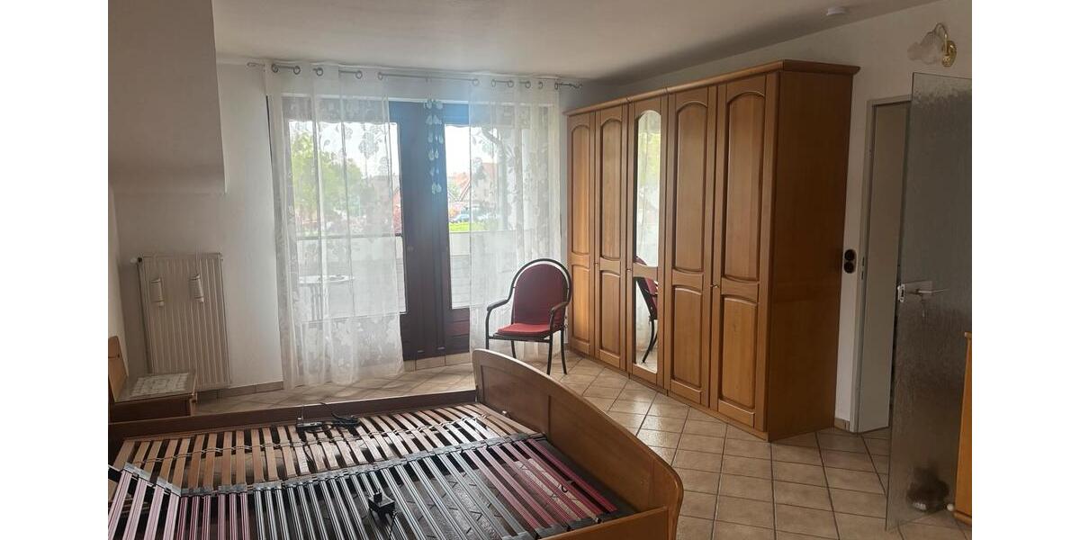 Dachgeschoßwohnung Rees - 3 Zimmer, 112 m&sup2;, 950&euro; | Angebot:26578541