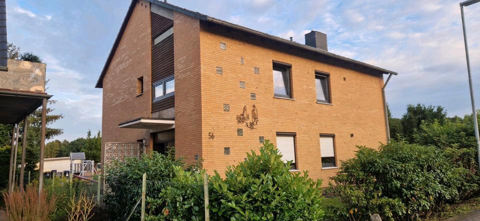 Schöne 4 Zimmerwochnung in ein Zweifamilienhaus