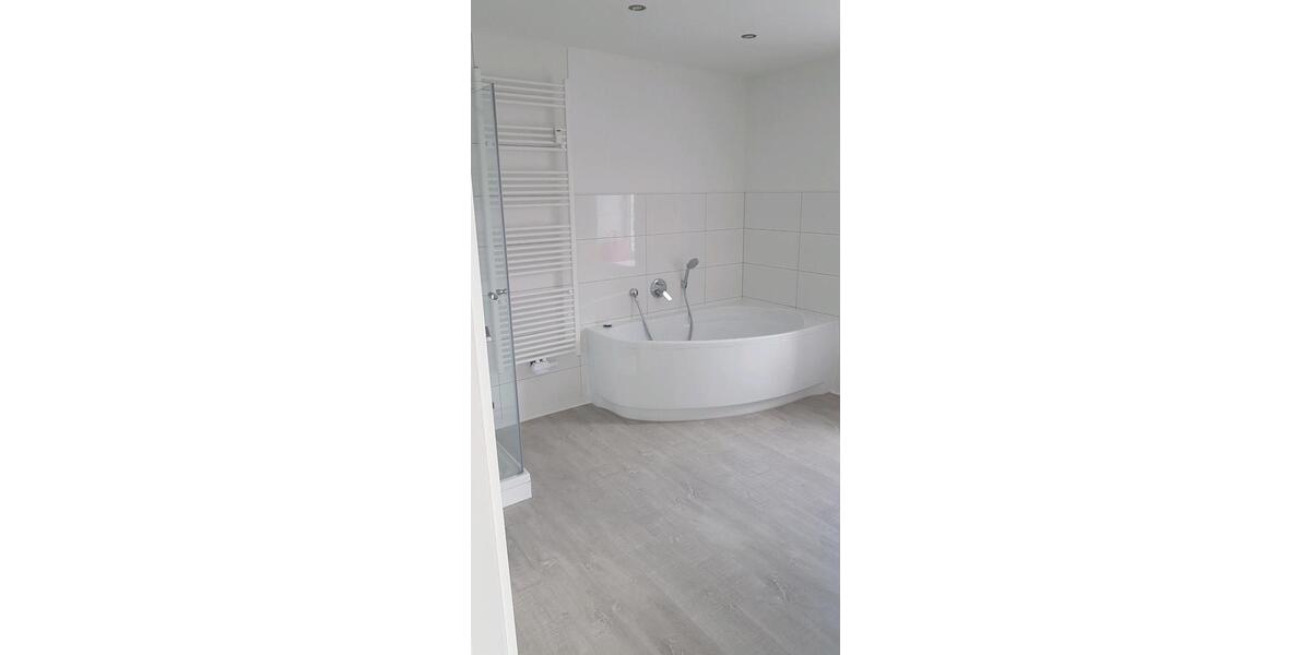 Erdgeschoßwohnung Wolfhagen - 2 Zimmer, 94 m&sup2;, 720&euro; | Angebot:26049619