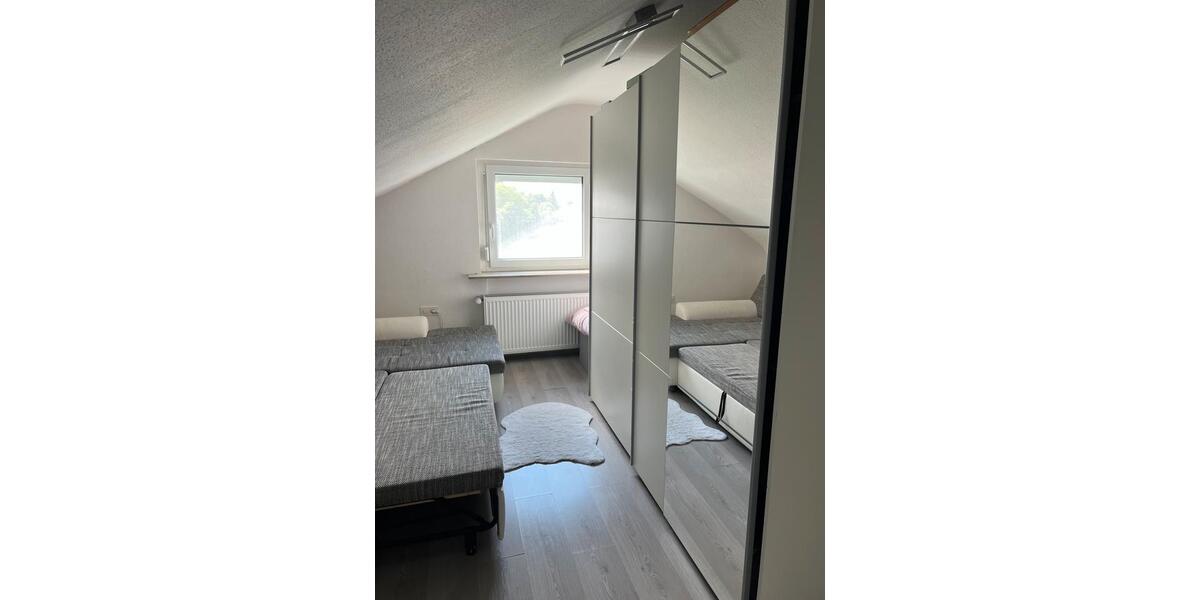 Dachgeschoßwohnung Kirchheim unter Teck - 2 Zimmer, 46 m&sup2;, 850&euro; | Angebot:26592005