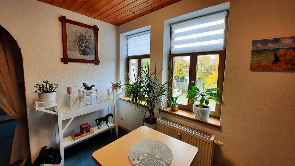 Nette DG.Wohnung mit großen Balkon in Saalfeld 2 zimmer