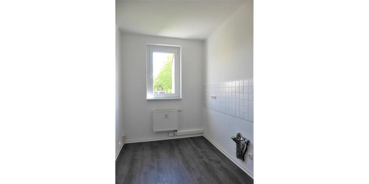 Erdgeschoßwohnung Bad Lauchstädt - 2 Zimmer, 43 m&sup2;, 279&euro; | Angebot:26252572