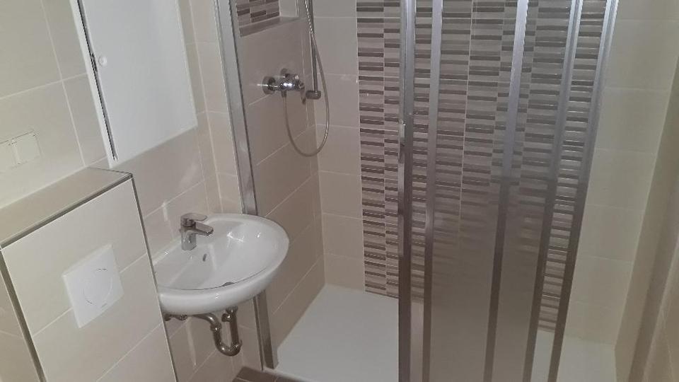 Etagenwohnung Bernburg (Saale) - 4 Zimmer, 64 m&sup2;, 417&euro; | Angebot:26056022