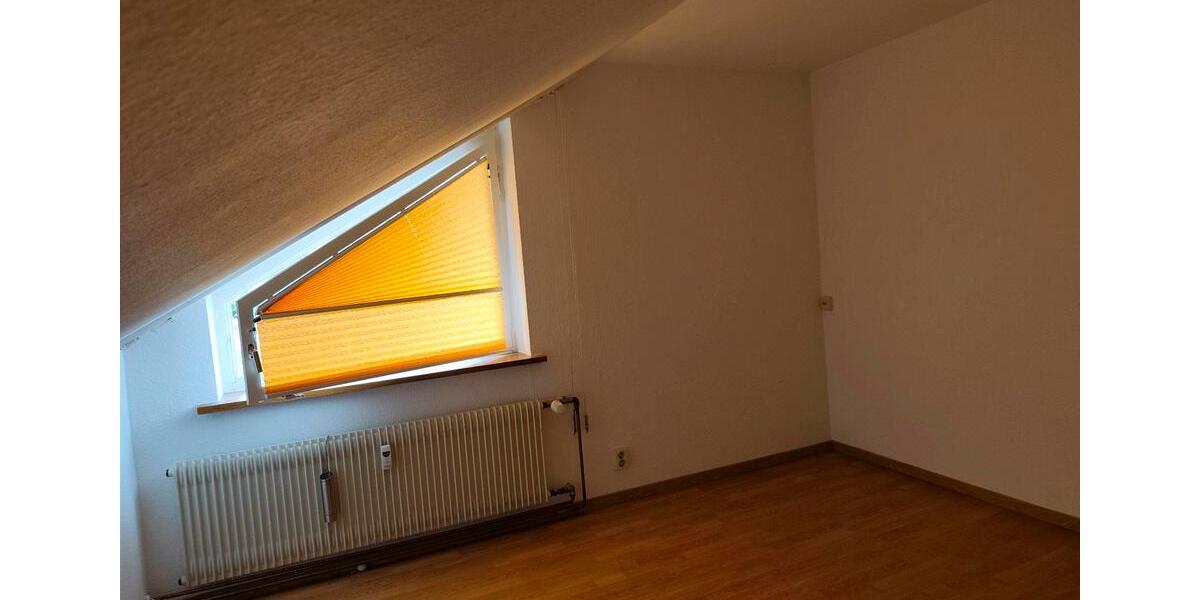Dachgeschoßwohnung Haigerloch - 3 Zimmer, 70 m&sup2;, 700&euro; | Angebot:26534628