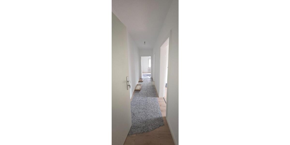 Dachgeschoßwohnung Kreuztal - 2 Zimmer, 40 m&sup2;, 390&euro; | Angebot:26638419