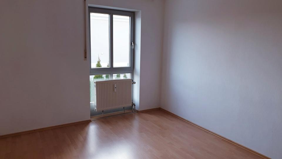 Etagenwohnung Landshut - 2.5 Zimmer, 60 m&sup2;, 612&euro; | Angebot:26606051