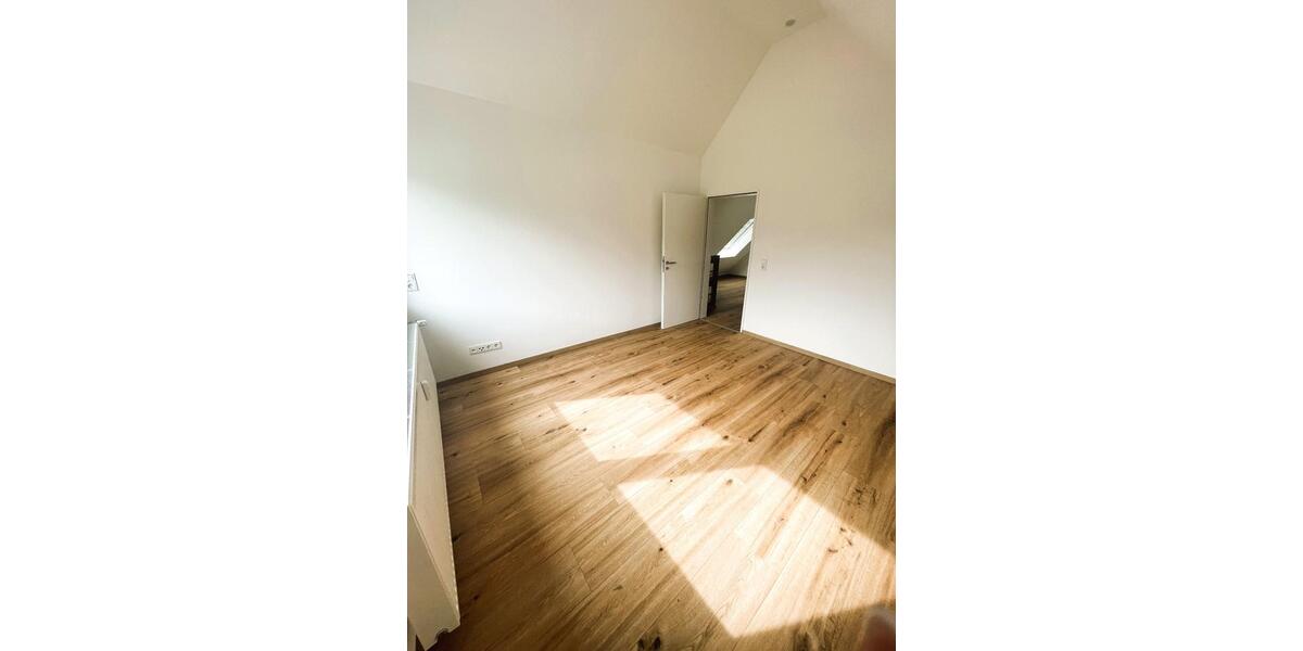 Dachgeschoßwohnung Bernkastel-Kues Kues - 2 Zimmer, 85 m&sup2;, 820&euro; | Angebot:26099491