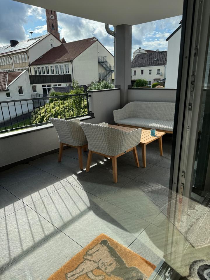 Vermiete neuwertige Wohnung