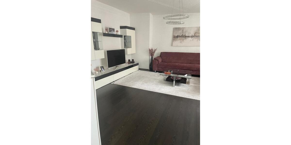 Etagenwohnung Wuppertal Brill - 4 Zimmer, 120 m&sup2;, 1.200&euro; | Angebot:24345505