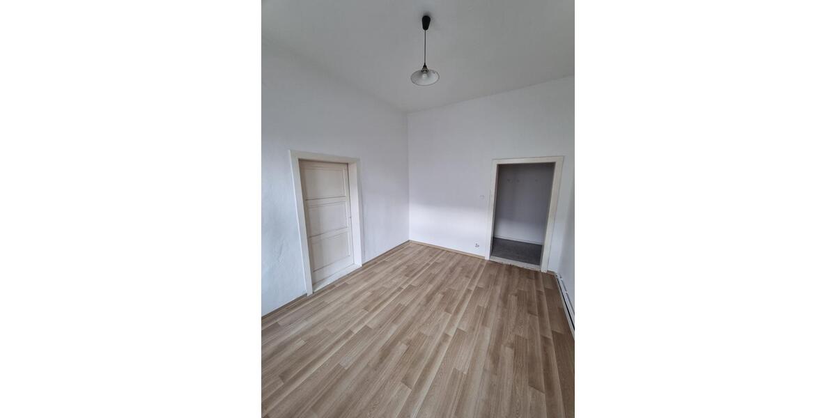 Hochparterre Nordhausen - 3 Zimmer, 99 m&sup2;, 500&euro; | Angebot:25148853
