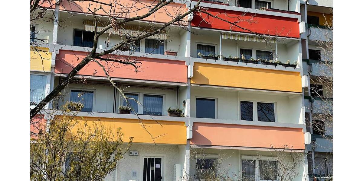 Etagenwohnung Bitterfeld-Wolfen Wolfen - 3 Zimmer, 68 m&sup2;, 481&euro; | Angebot:25781241