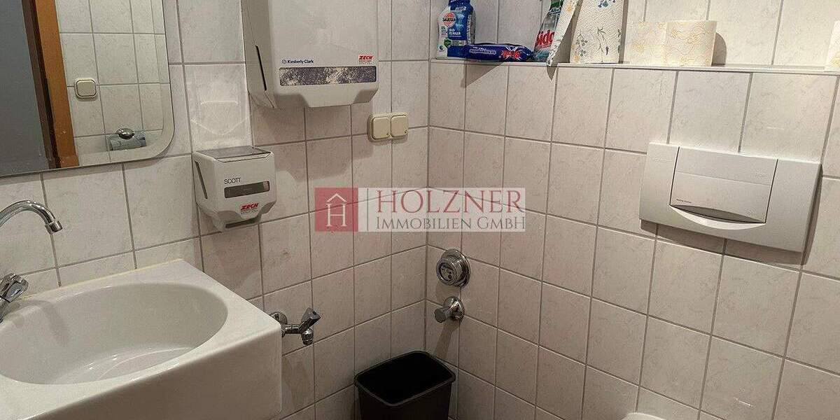 Gewerbeobjekt Landshut Altstadt - 3 Zimmer, 104 m&sup2;, 1.150&euro; | Angebot:25707272