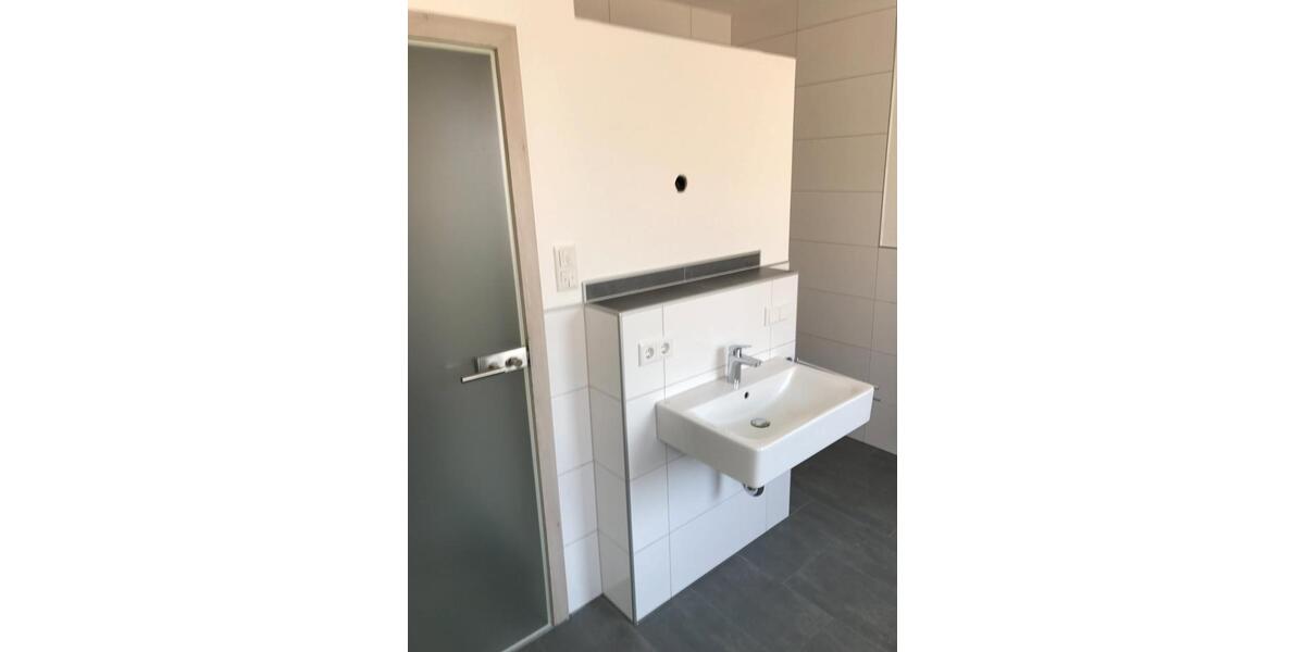 Erdgeschoßwohnung Neustadt an der Aisch - 3 Zimmer, 96 m&sup2;, 1.000&euro; | Angebot:25977285