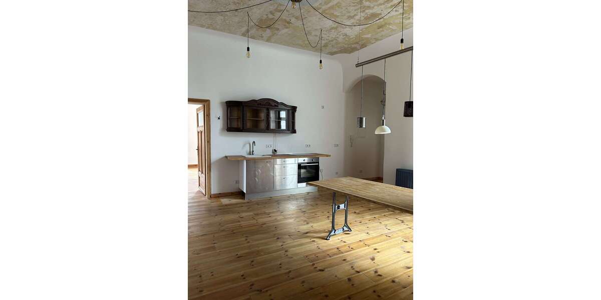Etagenwohnung Görlitz Innenstadt - 5 Zimmer, 133 m&sup2;, 865&euro; | Angebot:25937564