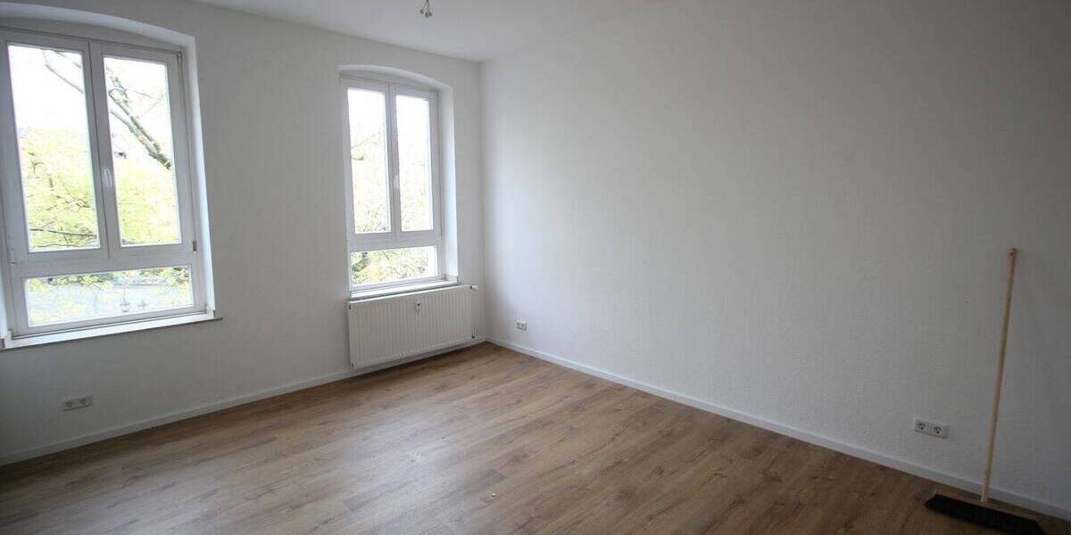 DU , Dellpl.25, 2.OG, 85 m², 2 Zi, Flur, Küche, Bad,Balkon,zusätzl.ein App. 1 Zi.,Flur,WC,1 gr.Einbauschrank 3 zimmer